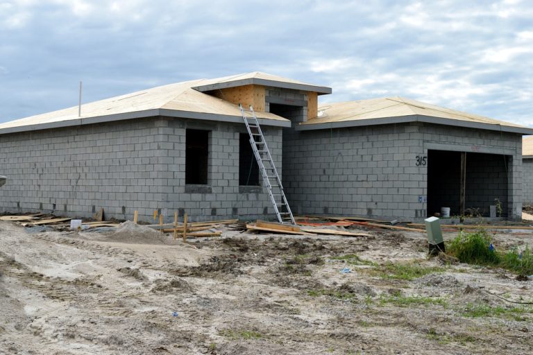 home-construction-gaf11a0022_1280